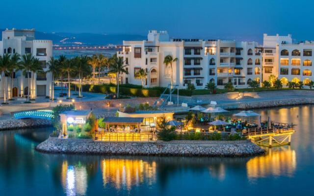 Hawana Salalah Lake View Villa 22