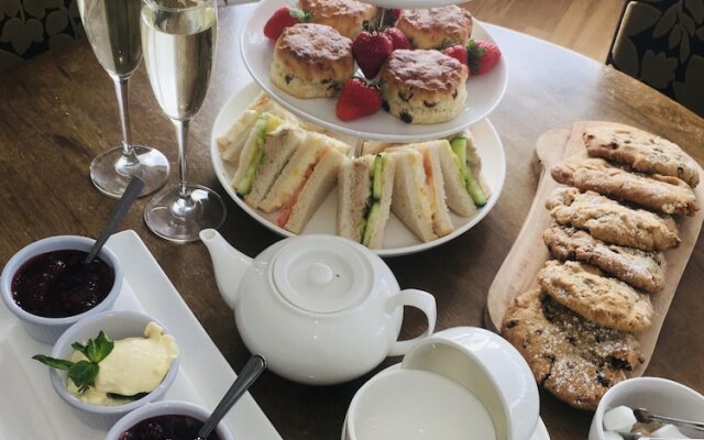 Rettendon lodge events