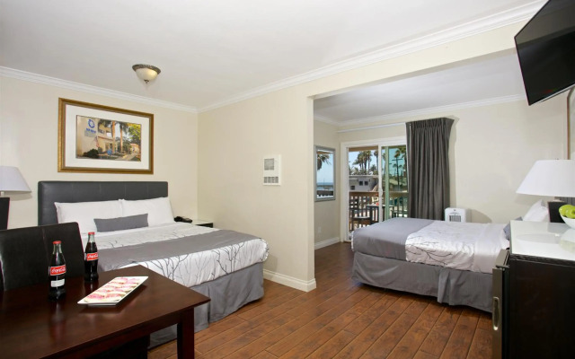 Ocean Beach Hotel