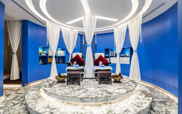 A-One The Royal Cruise Hotel & New Wing Hotel