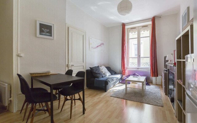 Charming 3 Room Apartment - Lyon