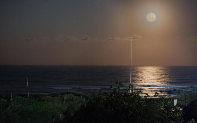 At 4 Umzumbe, Mangrove Beach Estate