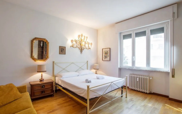 Monginevra Old Fashioned House