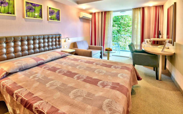 Hotel Sandy Beach