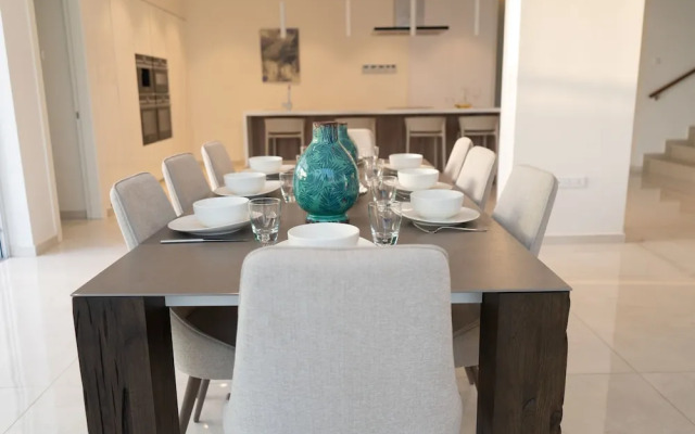 Vivo Mare Beachfront - Seaview Villas