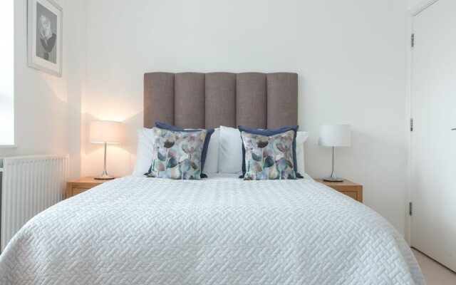 Apple Apartments Kew Bridge