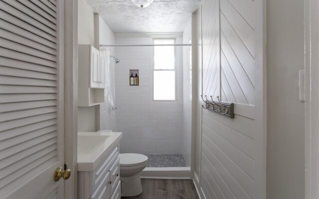 Fully renovated 4BR Bardstown / Highlands!