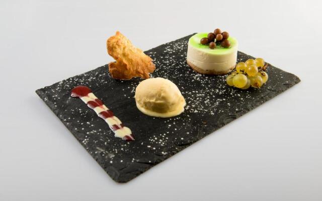 Logis Hotel Restaurant A L'Etoile