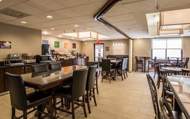 Comfort Suites Stafford