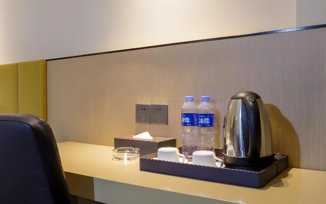 Jingtu hotel zhanjiang dingsheng plaza store