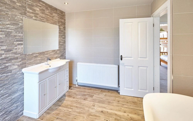 Host Stay Rosemill