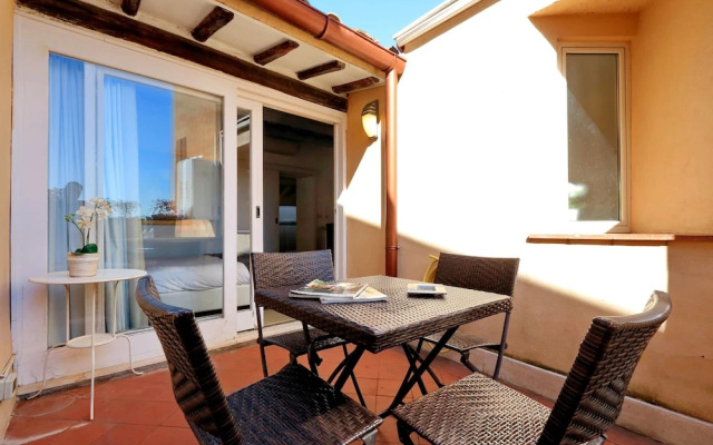 Monti Charme - My Extra Home