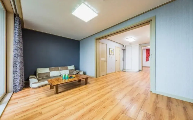 Beach Hill View House