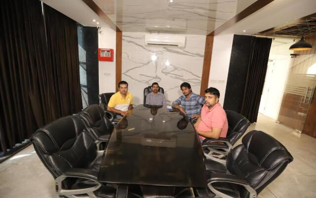Hotel Stanley - Near Delhi International Airport
