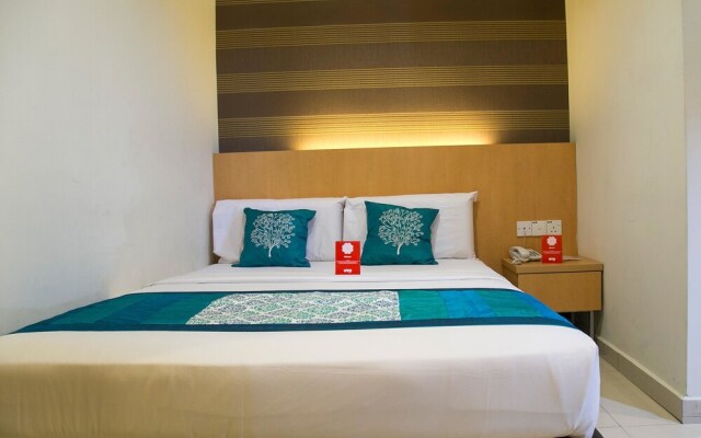 OYO 158 My Signature Hotel