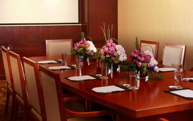 Grand Noble Hotel