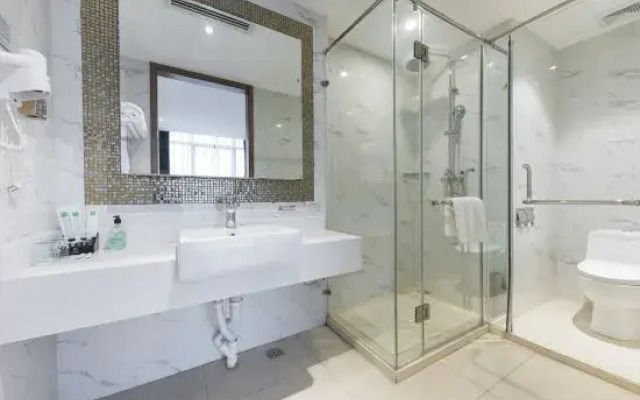 Ibis Shangpin Hotel (Gu'an Daxing airport store)