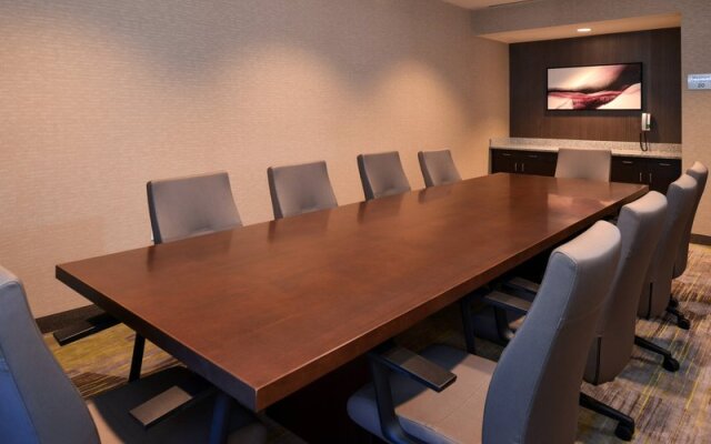 Courtyard St. Louis St. Peters