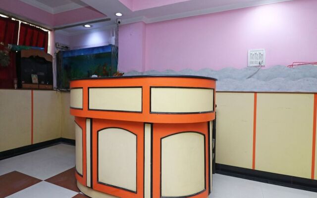OYO 26906 Hotel Tarang