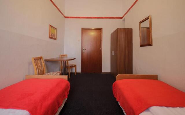 Red Carpet Hostel