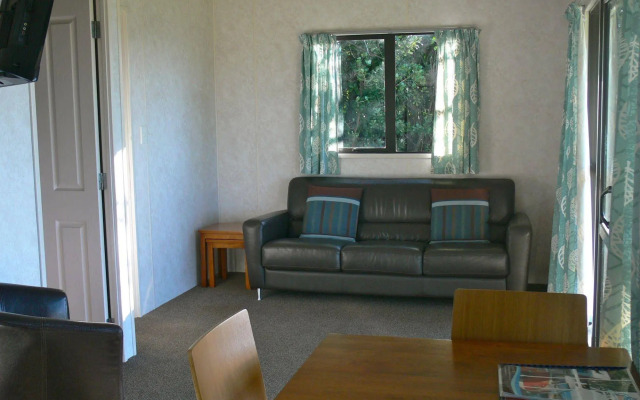 Oakura Beach Holiday Park