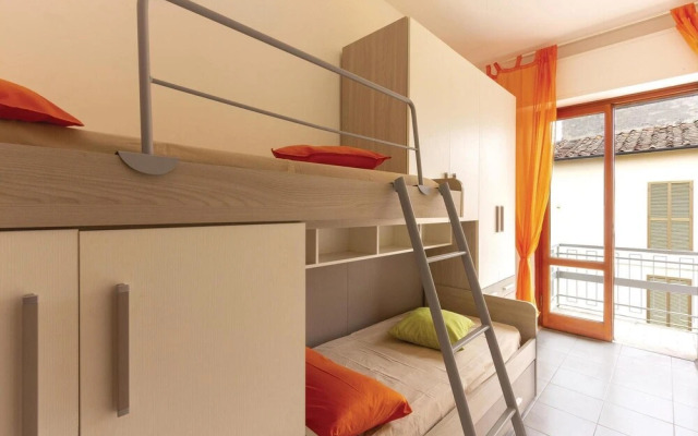 Amazing Apartment in Viareggio -lu- With 2 Bedrooms and Wifi