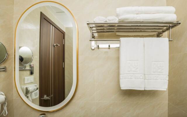 Blubiz Hotel 5