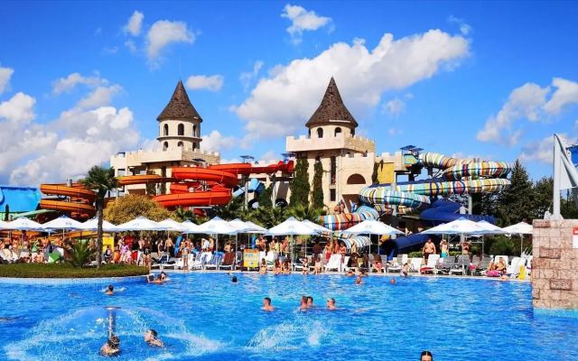 Aqua Paradise Resort & Aqua Park