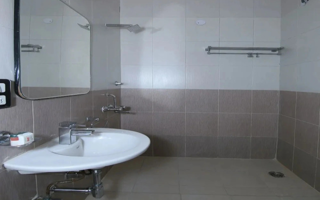 Alarians Stay By OYO Rooms