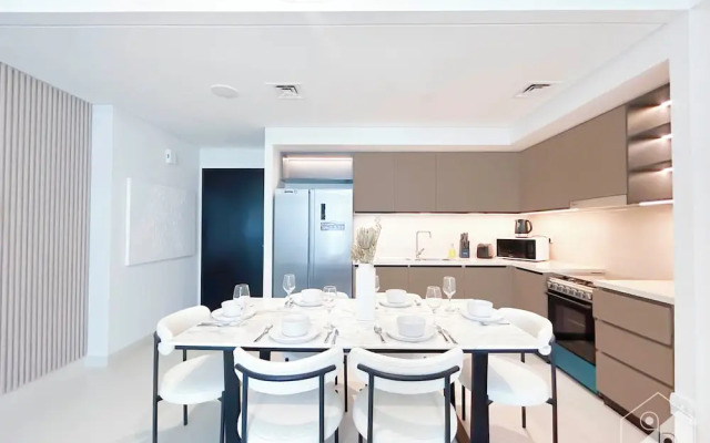 Luxury Burj Crown 4bedroom Balcony & Downtown View