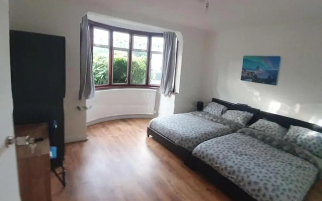 OYO Timi Holiday Homes