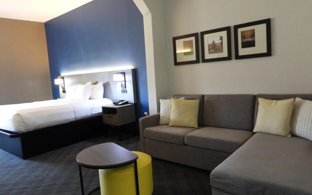 Comfort Suites