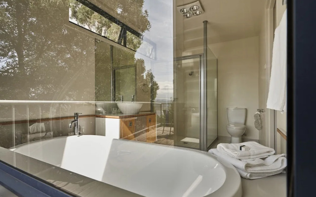 Rosevears Vineyard Retreat