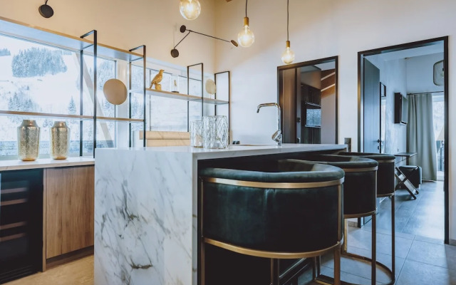 GLEMM by AvenidA Superior Hotel & Residences