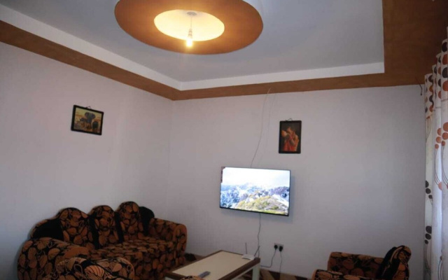 Lux Suites Mara Holiday Homes