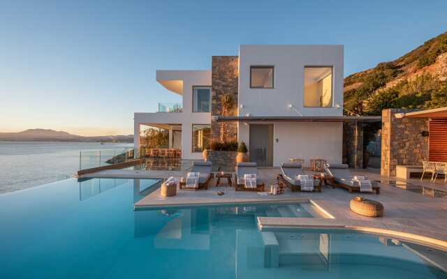 Lady Sea Villa