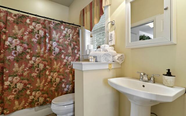 Carroll House Cottages