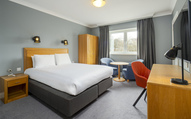 Holiday Inn Edinburgh Zoo by IHG - Image 4