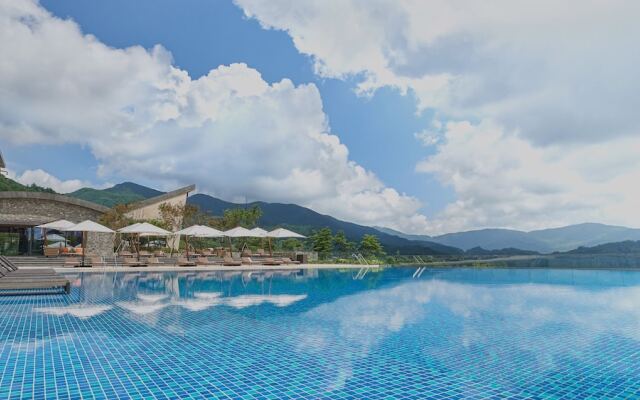 Sagewood Hongcheon Hotel