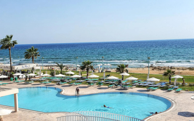 Piere Anne Beach Hotel