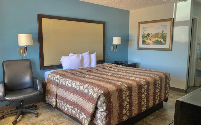 Best Price Motel and Suites