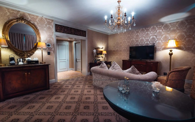 Palazzo Hotel