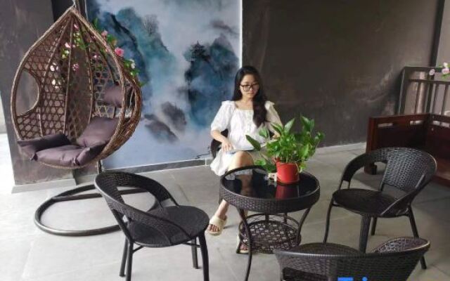 Royal Courtyard Homestay