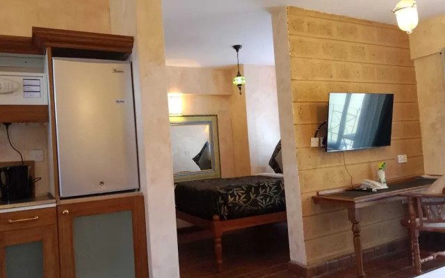 Woodmere Grand Hotel