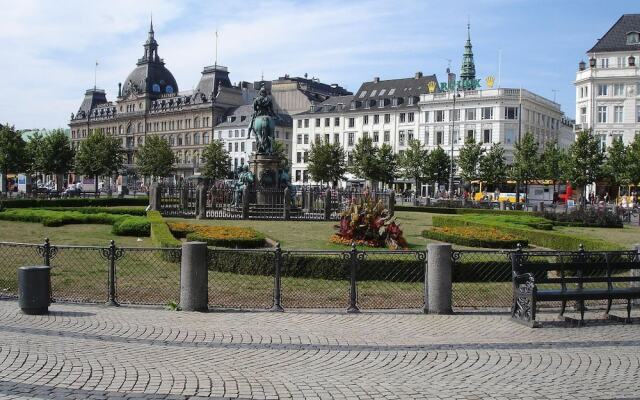 102m apt Heart of Copenhagen 100m to the Metro