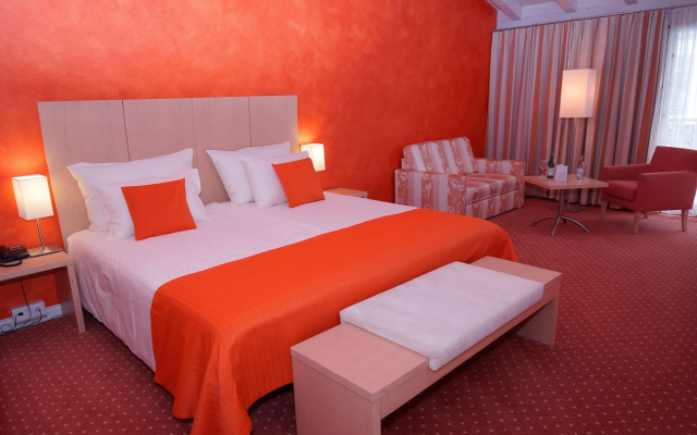 Hotel Lenzerhorn – Alpine Stay, Spa & Savour