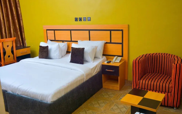Halatria Hotel & Towers