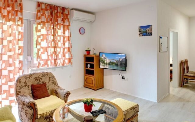 Inner City Apartment
