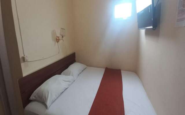 OYO 93668 Buah Batu Guest House
