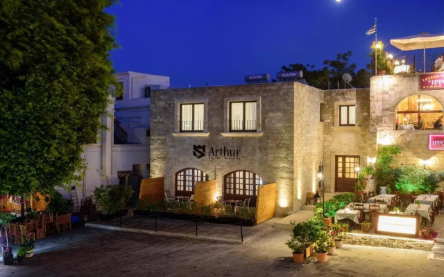Arthur Suites